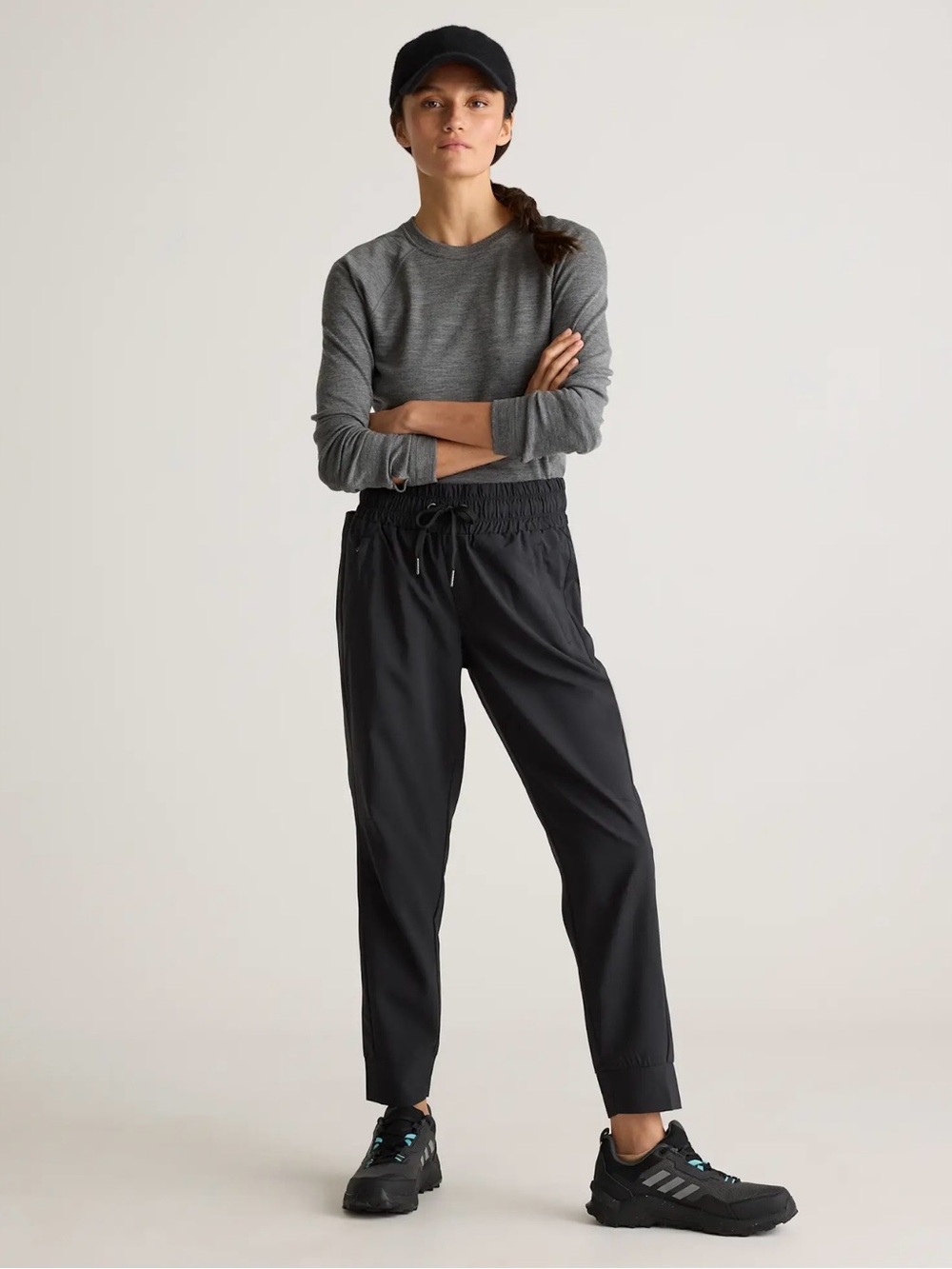 Quince Micro Ripstop Mid-Rise Hike
Joggers Sz S